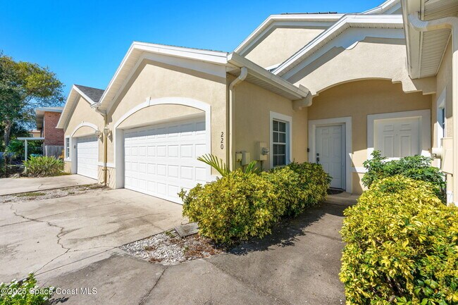 220 Chandler St in Cape Canaveral, FL - Building Photo - Building Photo