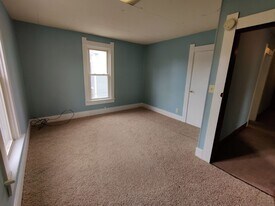 3-113 N Tompkins St in Shelbyville, IN - Building Photo