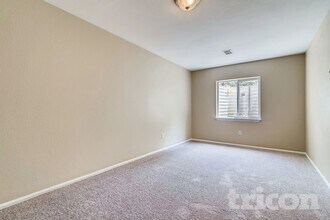 2178 Blue Duck Ct in Loveland, CO - Foto de edificio - Building Photo