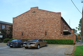 1412 Lake Ave in Metairie, LA - Building Photo - Building Photo