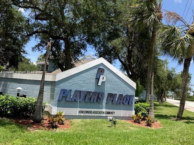 1923 Players Pl in North Lauderdale, FL - Building Photo