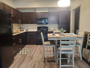 Pinon Lofts in Sedona, AZ - Building Photo - Building Photo
