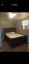 1672 Windmill Rd in Uvalde, TX - Building Photo