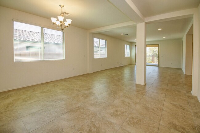 12047 N Golden Mirror Dr in Marana, AZ - Building Photo - Building Photo