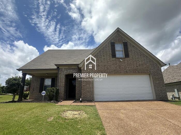 2215 Applemill Dr in Cordova, TN - Foto de edificio