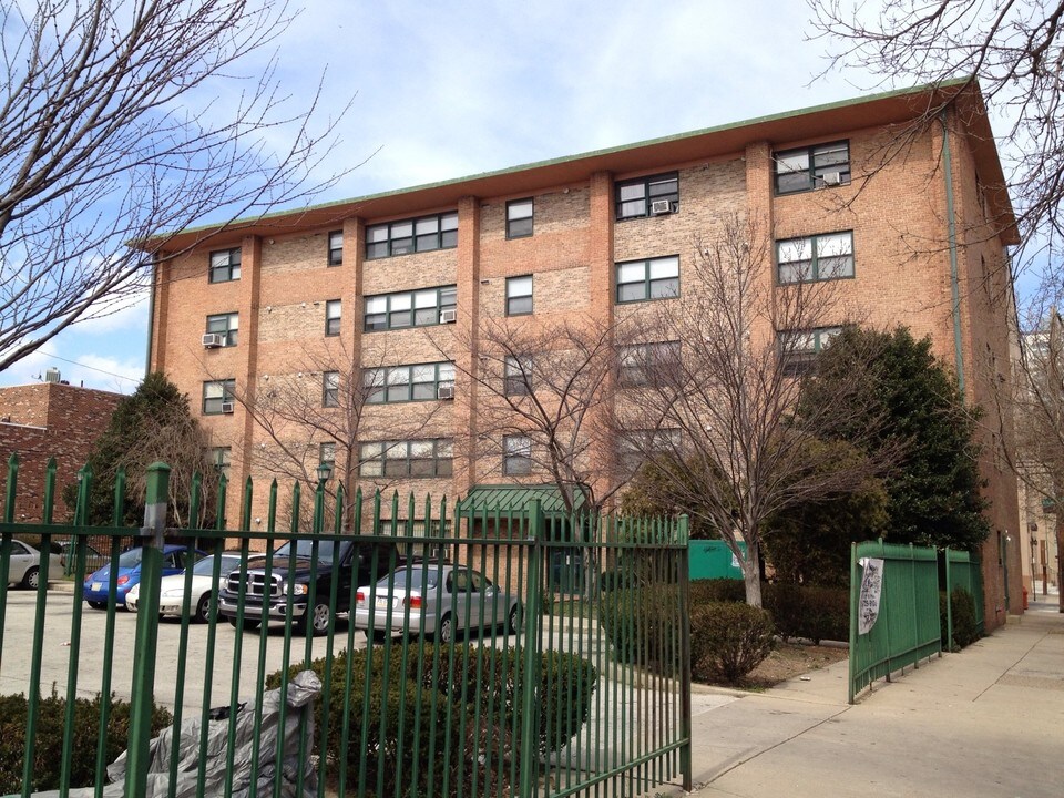 Artists Village in Philadelphia, PA - Building Photo