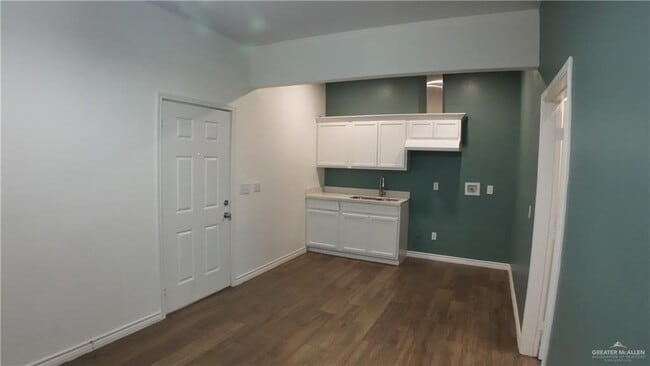 property at 7 Dallas St