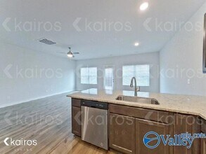 6411 Upchurch Dr, Unit 1126 in Huntsville, AL - Building Photo - Building Photo