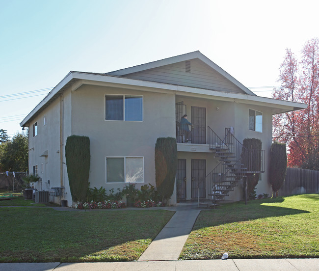 2971 Portsmouth Dr in Rancho Cordova, CA - Foto de edificio - Building Photo