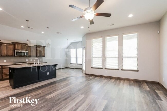 15904 Tall Grass Dr in Oklahoma City, OK - Foto de edificio - Building Photo