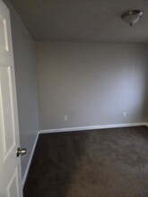 16700 Lahser Rd in Detroit, MI - Building Photo - Building Photo