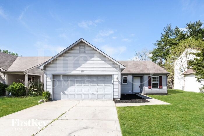 8332 Country Meadows Dr in Indianapolis, IN - Building Photo