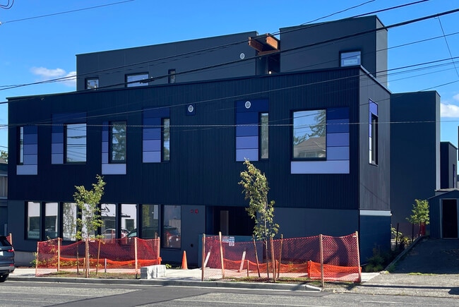 1614 6th Ave, Unit 302
