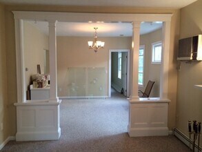 117 E Elm Ave, Unit #2 in Quincy, MA - Foto de edificio - Building Photo