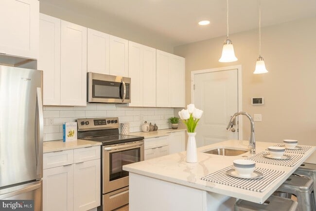 2220-28 Master St, Unit 3 in Philadelphia, PA - Building Photo - Building Photo