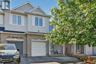 272 Broxburn Crescent in Ottawa, ON - Building Photo