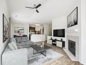 The Reserve at Cary Park in Cary, NC - Foto de edificio - Building Photo