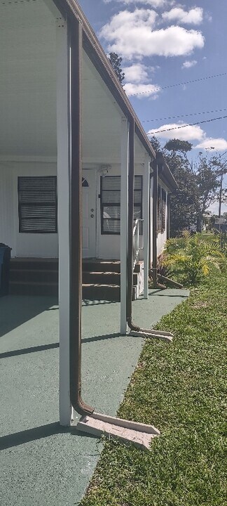 26282 Princess Ln in Bonita Springs, FL - Building Photo