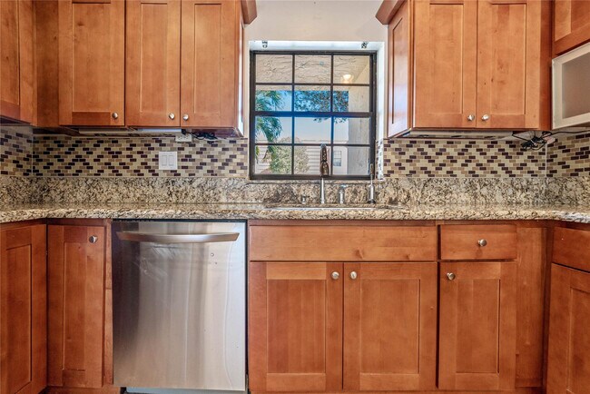 167 NW 115th Terrace in Plantation, FL - Building Photo - Building Photo