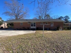 1011 Veterans Rd in Columbia, SC - Building Photo