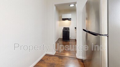 2717 Twin View Blvd in Shasta Lake, CA - Building Photo - Building Photo