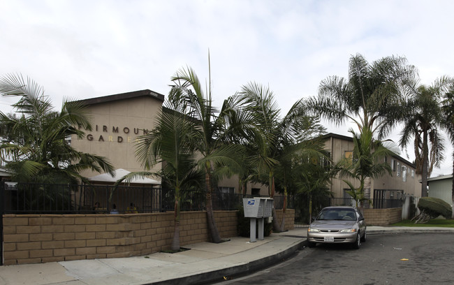 1106 W West Ave in Fullerton, CA - Foto de edificio - Building Photo