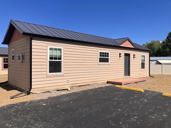 property at 111 E Cottonwood Dr