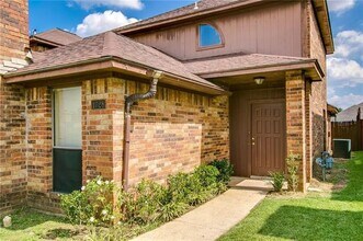 1728 E Peters Colony Rd in Carrollton, TX - Building Photo - Building Photo