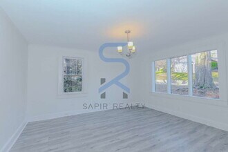 1026 Lynhurst Dr SW in Atlanta, GA - Building Photo - Building Photo