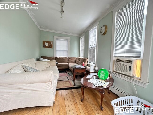 32 Bayard St in Boston, MA - Foto de edificio - Building Photo