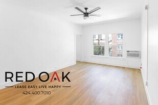 2919 W 8th St in Los Angeles, CA - Building Photo