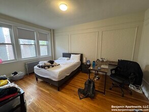 1697 Commonwealth Ave, Unit 9 in Boston, MA - Building Photo - Building Photo
