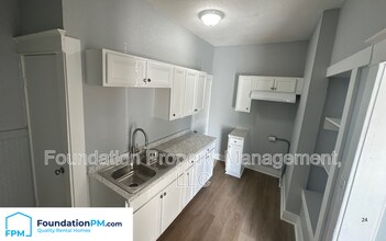 1688 Glenview Ave in Memphis, TN - Building Photo - Building Photo