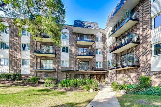property at 1200 W Northwest Hwy