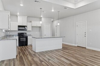 1403 Marshall St in Greenville, TX - Building Photo - Building Photo