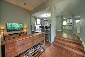 10907 Grassmere Ct in Austin, TX - Building Photo - Building Photo