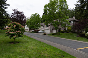 Walnut Hill in Redmond, WA - Building Photo - Building Photo