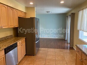 1411 Mariposa St in Vallejo, CA - Building Photo - Building Photo