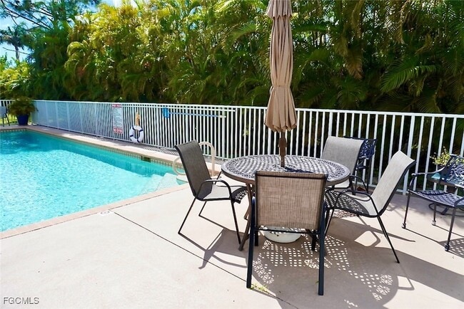 property at 5214 Chiquita Blvd S