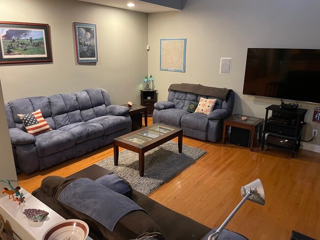 10851 Bedfordtown Dr in Raleigh, NC - Building Photo - Building Photo