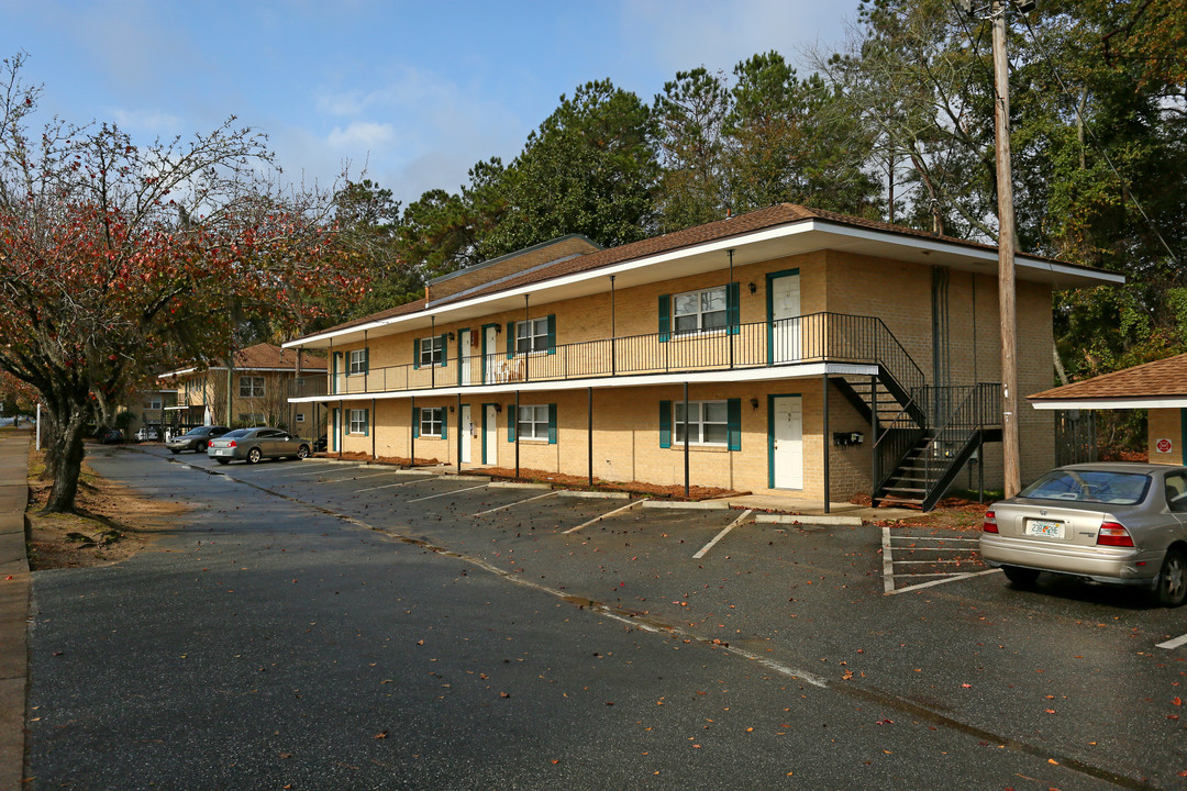 Sandpebbles Apartments in Tallahassee, FL - Foto de edificio