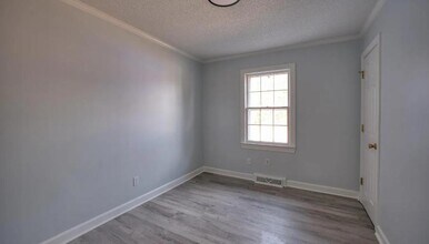 402 Marcella Dr in Kinston, NC - Building Photo - Building Photo