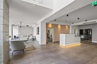 10600 Wilshire - Short Term Available in Los Angeles, CA - Foto de edificio - Building Photo