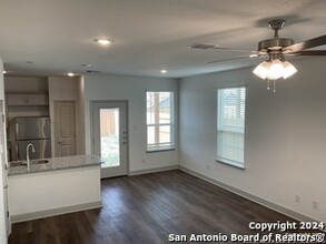 10212 Eaglewood Nook in San Antonio, TX - Building Photo - Building Photo