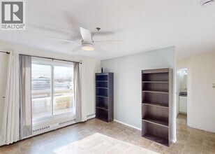 10405-10499 99 St in Grande Prairie, AB - Building Photo - Building Photo