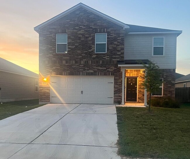 property at 137 Dupont Pass