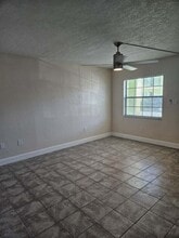 4414 N Clark Ave, Unit 7 in Tampa, FL - Building Photo - Building Photo