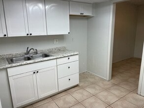 7309 Abonado Rd in Tampa, FL - Building Photo - Building Photo