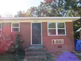 4943 Fieldcrest Dr in Fayetteville, NC - Building Photo