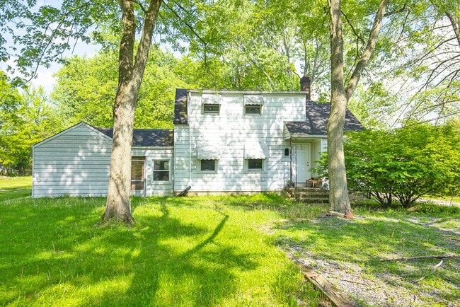 property at 7561 Hickory Rd